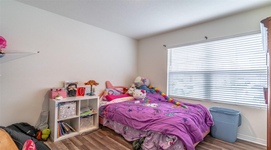 DAVENPORT, Florida 33897, 4 Bedrooms Bedrooms, ,2 BathroomsBathrooms,Residential,For Sale,FOX SQUIRREL,0,MFRO6401376