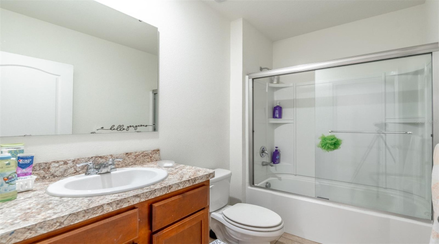 DAVENPORT, Florida 33897, 4 Bedrooms Bedrooms, ,2 BathroomsBathrooms,Residential,For Sale,FOX SQUIRREL,0,MFRO6401376