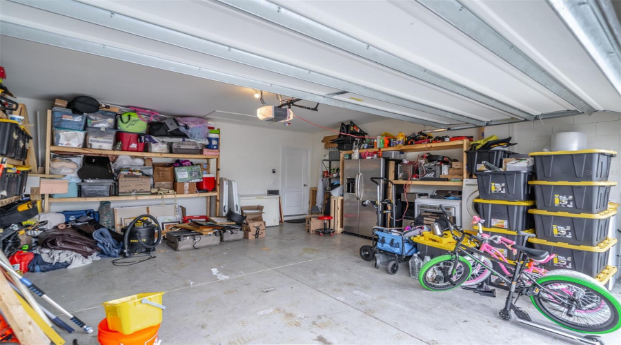 DAVENPORT, Florida 33897, 4 Bedrooms Bedrooms, ,2 BathroomsBathrooms,Residential,For Sale,FOX SQUIRREL,0,MFRO6401376