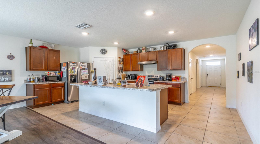 DAVENPORT, Florida 33897, 4 Bedrooms Bedrooms, ,2 BathroomsBathrooms,Residential,For Sale,FOX SQUIRREL,0,MFRO6401376