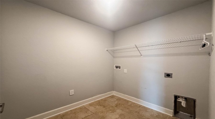DAVENPORT, Florida 33837, 3 Bedrooms Bedrooms, ,2 BathroomsBathrooms,Residential,For Sale,CITRUS LANDINGS,0,MFRS5148339