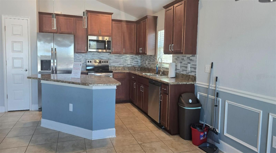 DAVENPORT, Florida 33837, 3 Bedrooms Bedrooms, ,2 BathroomsBathrooms,Residential,For Sale,CITRUS LANDINGS,0,MFRS5148339