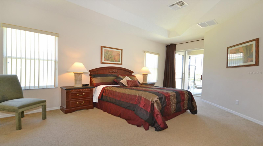 DAVENPORT, Florida 33897, 5 Bedrooms Bedrooms, ,3 BathroomsBathrooms,Residential,For Sale,CORVINA,0,MFRS5146455