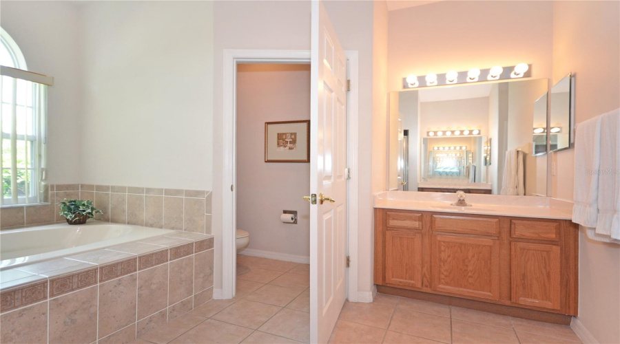 DAVENPORT, Florida 33897, 5 Bedrooms Bedrooms, ,3 BathroomsBathrooms,Residential,For Sale,CORVINA,0,MFRS5146455