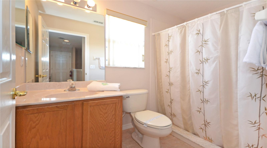 DAVENPORT, Florida 33897, 5 Bedrooms Bedrooms, ,3 BathroomsBathrooms,Residential,For Sale,CORVINA,0,MFRS5146455