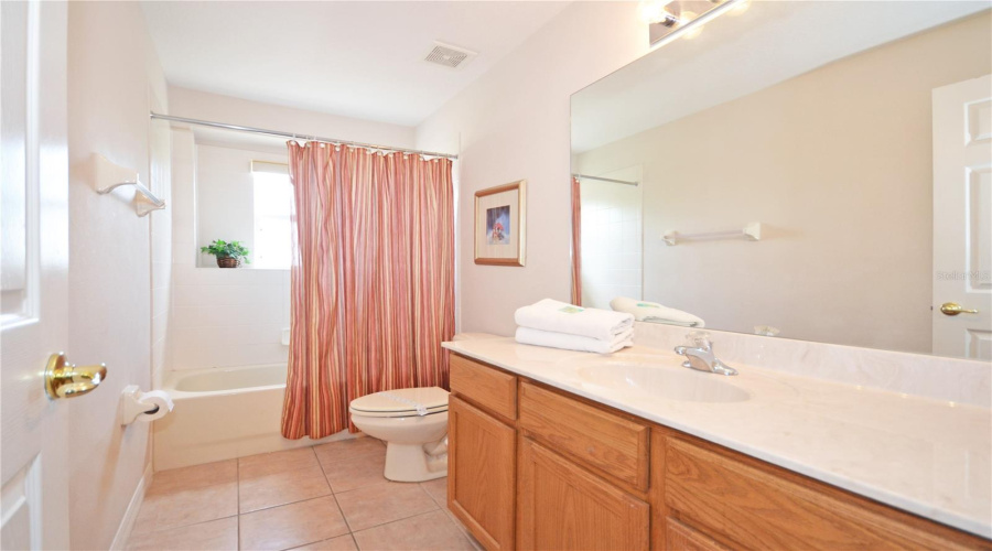 DAVENPORT, Florida 33897, 5 Bedrooms Bedrooms, ,3 BathroomsBathrooms,Residential,For Sale,CORVINA,0,MFRS5146455