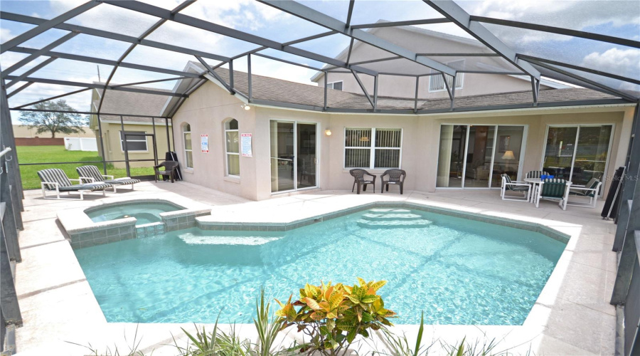 DAVENPORT, Florida 33897, 5 Bedrooms Bedrooms, ,3 BathroomsBathrooms,Residential,For Sale,CORVINA,0,MFRS5146455