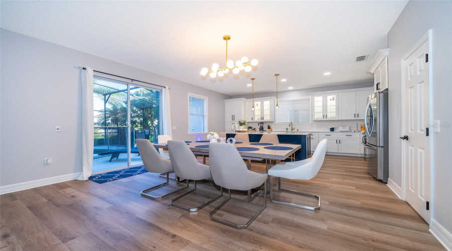 DAVENPORT, Florida 33896, 6 Bedrooms Bedrooms, ,4 BathroomsBathrooms,Residential,For Sale,PINE RIDGE,0,MFRS5121315