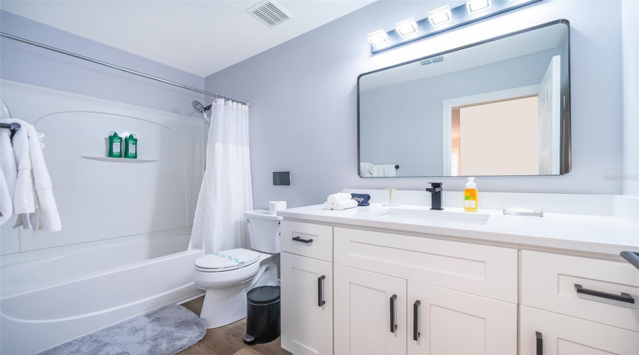 DAVENPORT, Florida 33896, 6 Bedrooms Bedrooms, ,4 BathroomsBathrooms,Residential,For Sale,PINE RIDGE,0,MFRS5121315