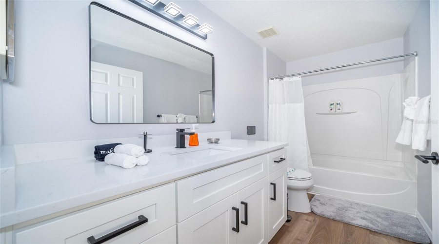 DAVENPORT, Florida 33896, 6 Bedrooms Bedrooms, ,4 BathroomsBathrooms,Residential,For Sale,PINE RIDGE,0,MFRS5121315