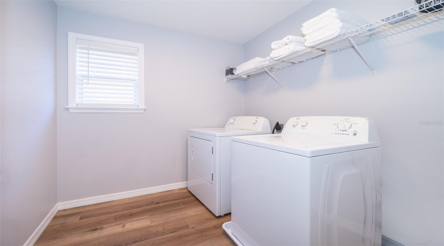 DAVENPORT, Florida 33896, 6 Bedrooms Bedrooms, ,4 BathroomsBathrooms,Residential,For Sale,PINE RIDGE,0,MFRS5121315