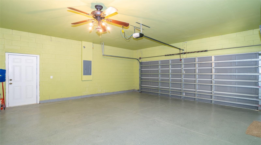 DAVENPORT, Florida 33896, 6 Bedrooms Bedrooms, ,4 BathroomsBathrooms,Residential,For Sale,PINE RIDGE,0,MFRS5121315