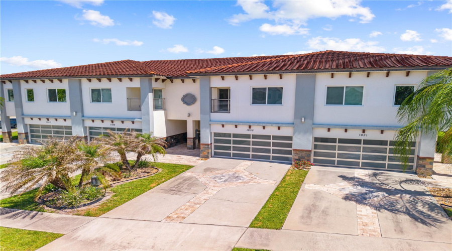 DAVENPORT, Florida 33837, 3 Bedrooms Bedrooms, ,2 BathroomsBathrooms,Residential,For Sale,GREENBRIAR,0,MFRS5148404