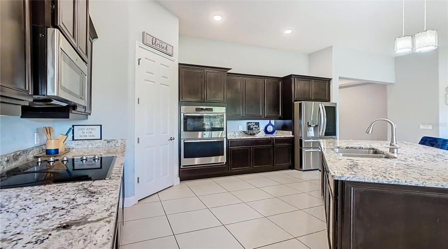 KISSIMMEE, Florida 34746, 4 Bedrooms Bedrooms, ,3 BathroomsBathrooms,Residential,For Sale,AGOSTINO TER,0,MFRS5148406