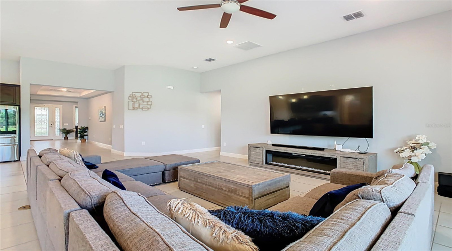 KISSIMMEE, Florida 34746, 4 Bedrooms Bedrooms, ,3 BathroomsBathrooms,Residential,For Sale,AGOSTINO TER,0,MFRS5148406