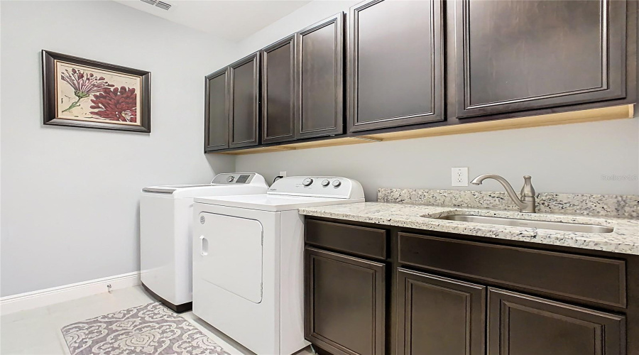 KISSIMMEE, Florida 34746, 4 Bedrooms Bedrooms, ,3 BathroomsBathrooms,Residential,For Sale,AGOSTINO TER,0,MFRS5148406