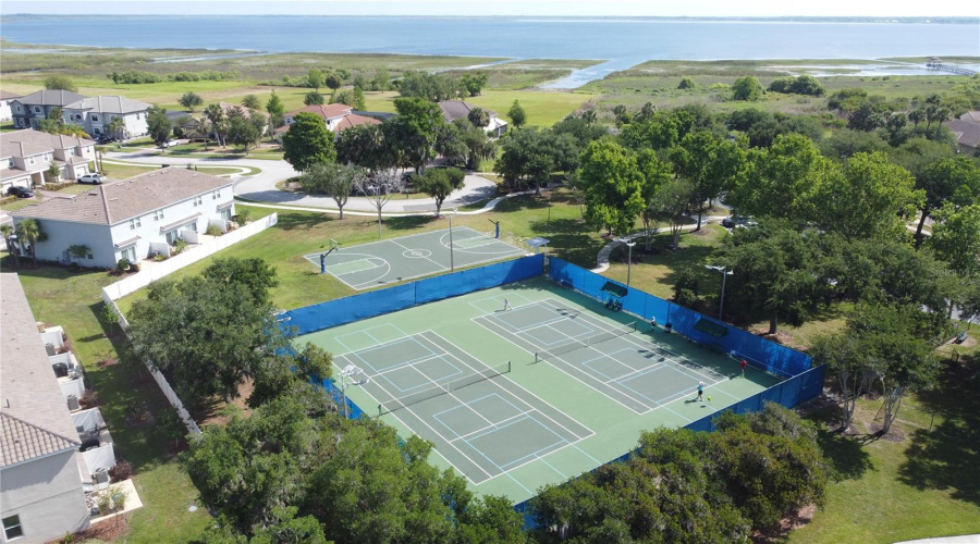 KISSIMMEE, Florida 34746, 4 Bedrooms Bedrooms, ,3 BathroomsBathrooms,Residential,For Sale,AGOSTINO TER,0,MFRS5148406