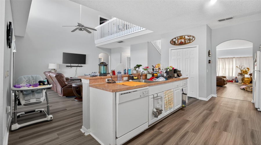 KISSIMMEE, Florida 34746, 5 Bedrooms Bedrooms, ,3 BathroomsBathrooms,Residential,For Sale,CUMBRIAN LAKES CT.,0,MFRO6356985