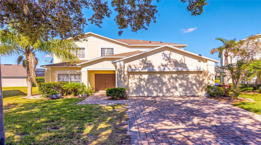 KISSIMMEE, Florida 34746, 5 Bedrooms Bedrooms, ,3 BathroomsBathrooms,Residential,For Sale,CUMBRIAN LAKES CT.,0,MFRO6356985