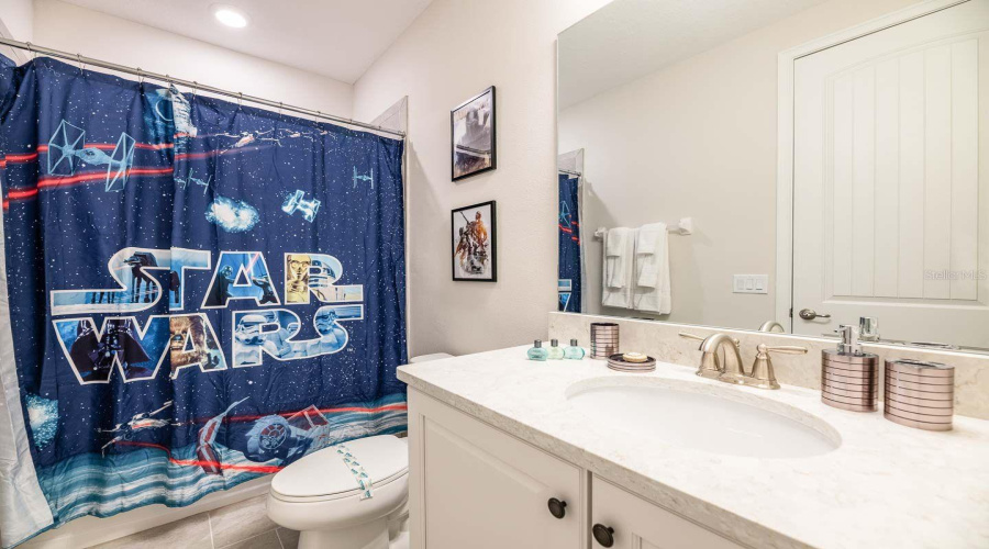 KISSIMMEE, Florida 34747, 6 Bedrooms Bedrooms, ,6 BathroomsBathrooms,Residential,For Sale,SOUTHFIELD,0,MFRO6397268