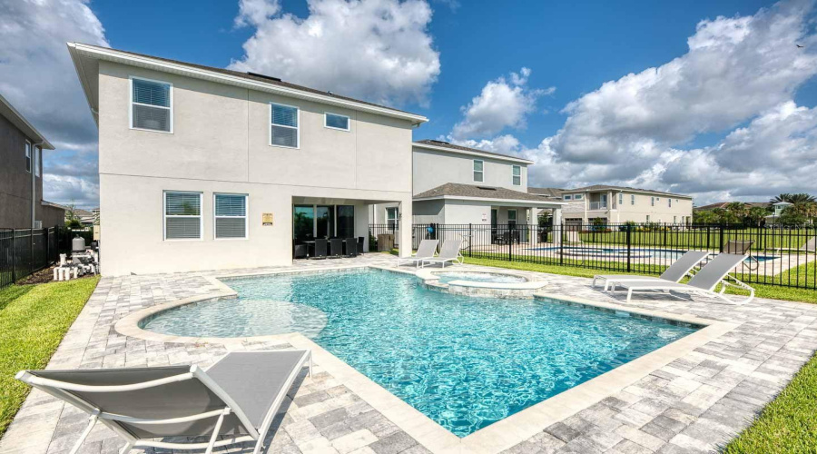 KISSIMMEE, Florida 34747, 6 Bedrooms Bedrooms, ,6 BathroomsBathrooms,Residential,For Sale,SOUTHFIELD,0,MFRO6397268