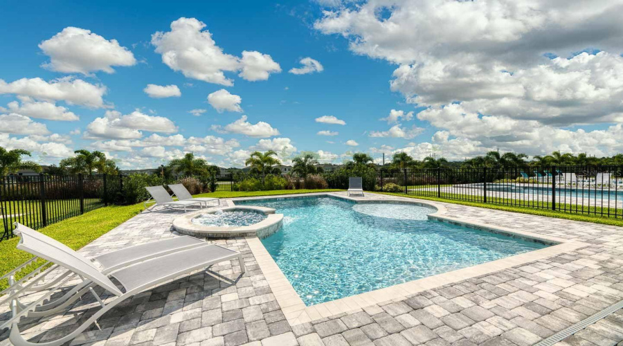 KISSIMMEE, Florida 34747, 6 Bedrooms Bedrooms, ,6 BathroomsBathrooms,Residential,For Sale,SOUTHFIELD,0,MFRO6397268