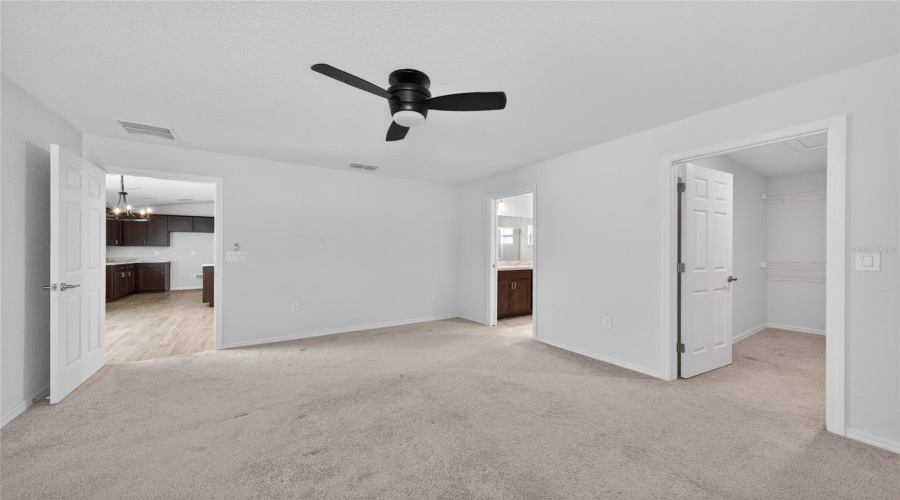 DAVENPORT, Florida 33837, 3 Bedrooms Bedrooms, ,2 BathroomsBathrooms,Residential,For Sale,NOBLE,0,MFRG5111154