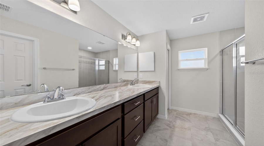 DAVENPORT, Florida 33837, 3 Bedrooms Bedrooms, ,2 BathroomsBathrooms,Residential,For Sale,NOBLE,0,MFRG5111154