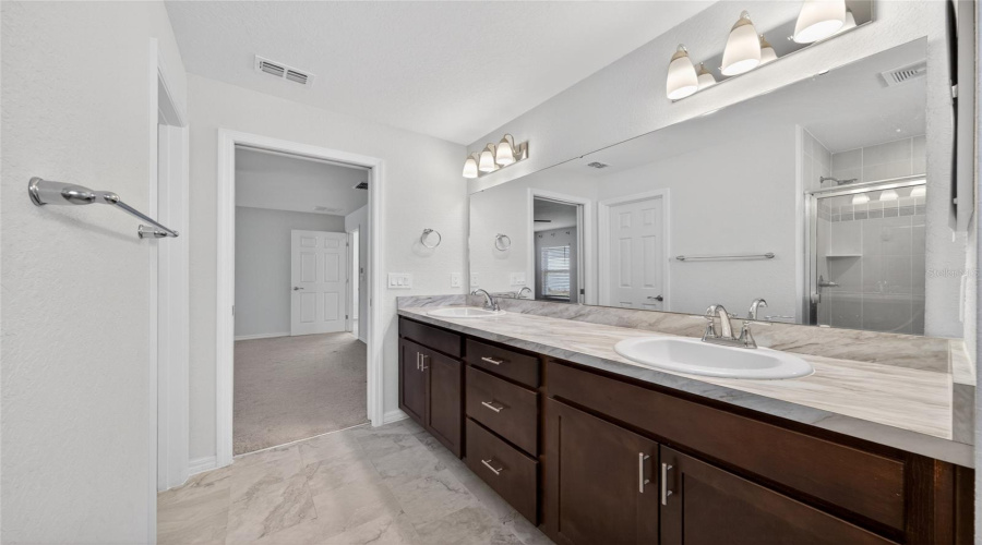 DAVENPORT, Florida 33837, 3 Bedrooms Bedrooms, ,2 BathroomsBathrooms,Residential,For Sale,NOBLE,0,MFRG5111154