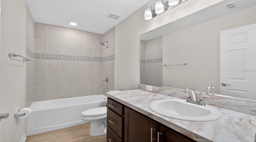 DAVENPORT, Florida 33837, 3 Bedrooms Bedrooms, ,2 BathroomsBathrooms,Residential,For Sale,NOBLE,0,MFRG5111154