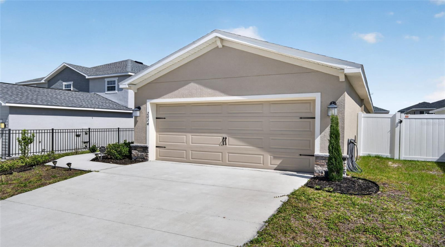 DAVENPORT, Florida 33837, 3 Bedrooms Bedrooms, ,2 BathroomsBathrooms,Residential,For Sale,NOBLE,0,MFRG5111154
