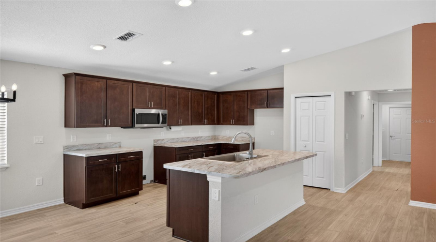 DAVENPORT, Florida 33837, 3 Bedrooms Bedrooms, ,2 BathroomsBathrooms,Residential,For Sale,NOBLE,0,MFRG5111154