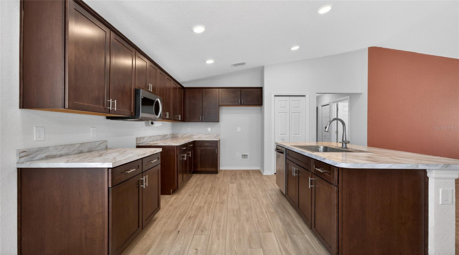 DAVENPORT, Florida 33837, 3 Bedrooms Bedrooms, ,2 BathroomsBathrooms,Residential,For Sale,NOBLE,0,MFRG5111154