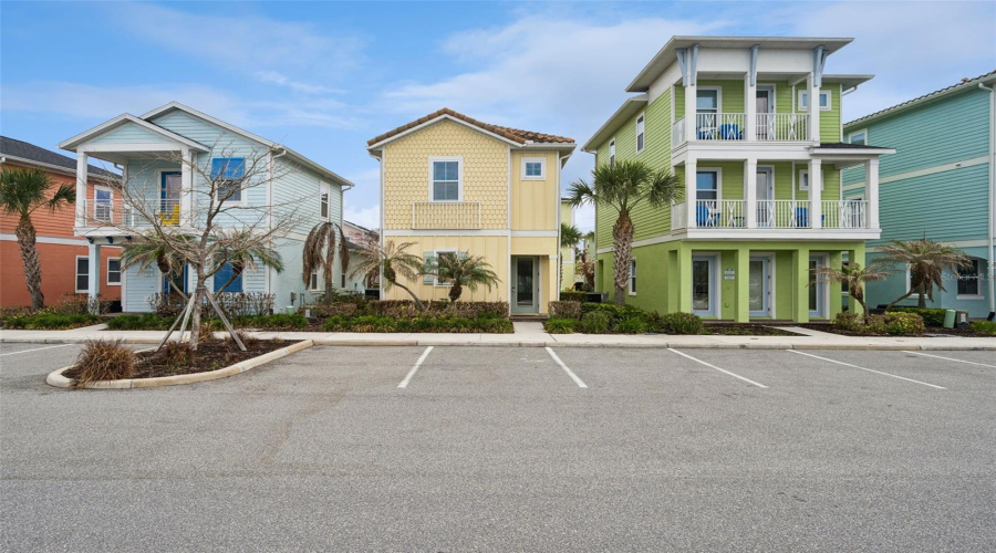 KISSIMMEE, Florida 34747, 3 Bedrooms Bedrooms, ,3 BathroomsBathrooms,Residential,For Sale,KNEE DEEP,0,MFRS5148481