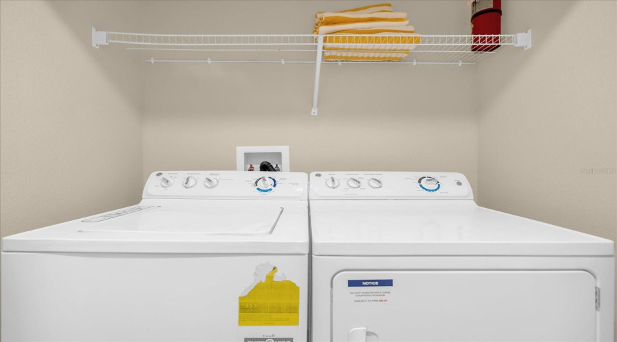 KISSIMMEE, Florida 34746, 4 Bedrooms Bedrooms, ,3 BathroomsBathrooms,Residential,For Sale,CLOCK TOWER,0,MFRS5148497