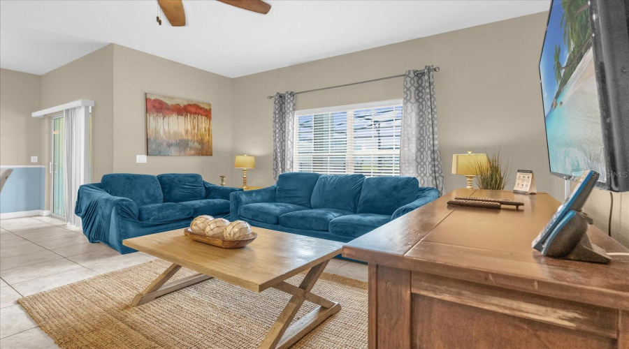 KISSIMMEE, Florida 34746, 4 Bedrooms Bedrooms, ,3 BathroomsBathrooms,Residential,For Sale,CLOCK TOWER,0,MFRS5148497