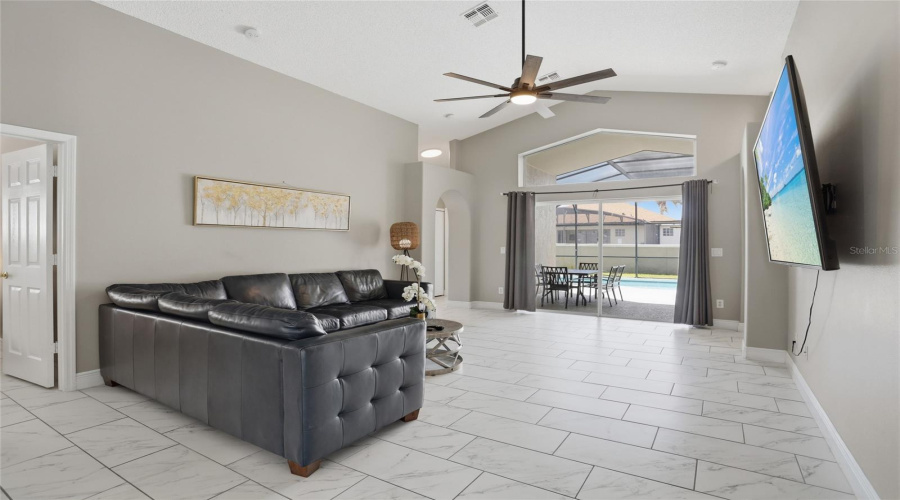 KISSIMMEE, Florida 34747, 4 Bedrooms Bedrooms, ,3 BathroomsBathrooms,Residential,For Sale,ONEIDA,0,MFRS5147106