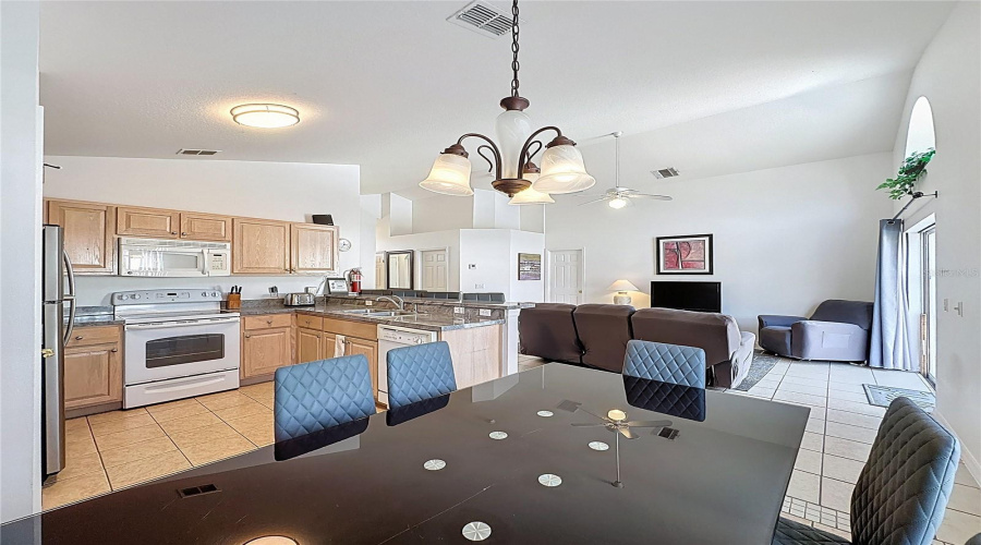 DAVENPORT, Florida 33896, 3 Bedrooms Bedrooms, ,2 BathroomsBathrooms,Residential,For Sale,BALMORAL,0,MFRS5141738