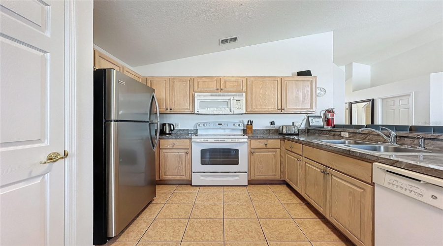 DAVENPORT, Florida 33896, 3 Bedrooms Bedrooms, ,2 BathroomsBathrooms,Residential,For Sale,BALMORAL,0,MFRS5141738