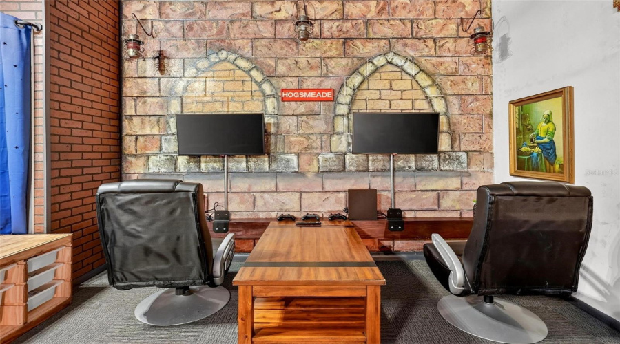 2 individual gamming areas