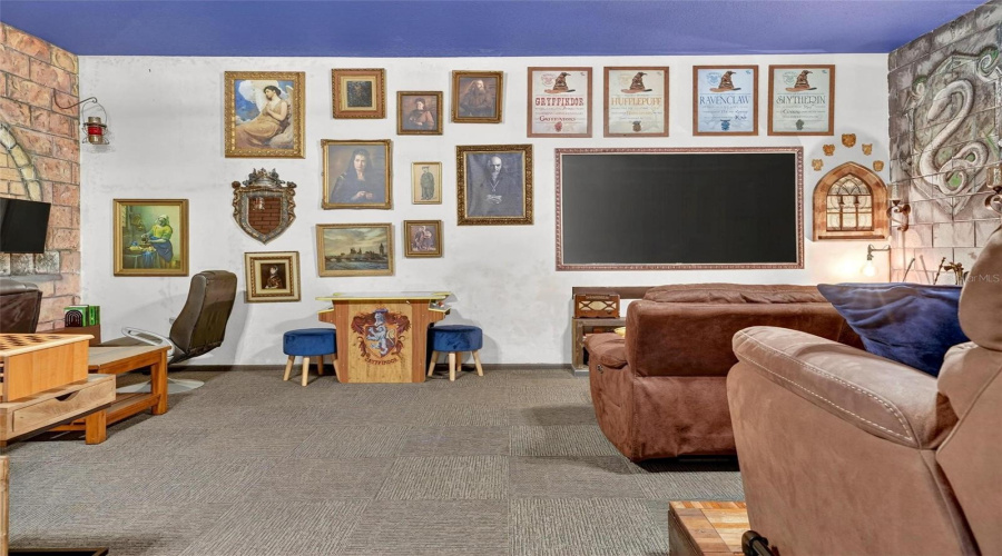 Game_room_left_is_video_game_area_center_is_arcade_game_machine_and_right_is_theator_