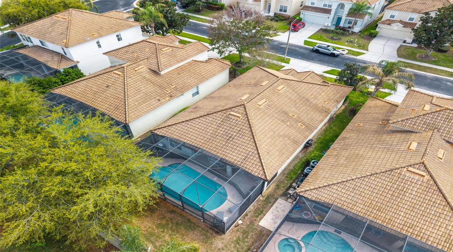Aerial_showing_tile_roof_and_pool