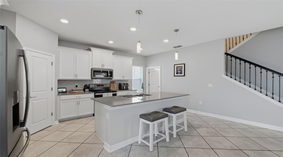 DAVENPORT, Florida 33896, 3 Bedrooms Bedrooms, ,2 BathroomsBathrooms,Residential,For Sale,TRAPPERS TRAIL,0,MFRTB8501118