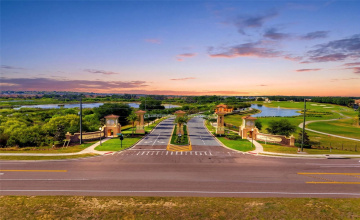 DAVENPORT, Florida 33896, 3 Bedrooms Bedrooms, ,2 BathroomsBathrooms,Residential,For Sale,TRAPPERS TRAIL,0,MFRTB8501118