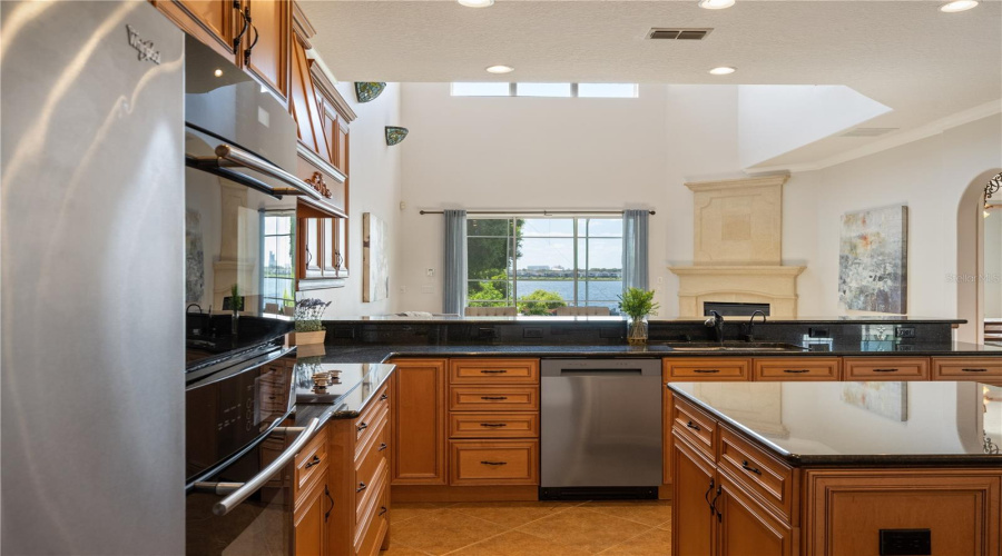 ORLANDO, Florida 32836, 4 Bedrooms Bedrooms, ,4 BathroomsBathrooms,Residential,For Sale,VIA ROSA,0,MFRO6389505