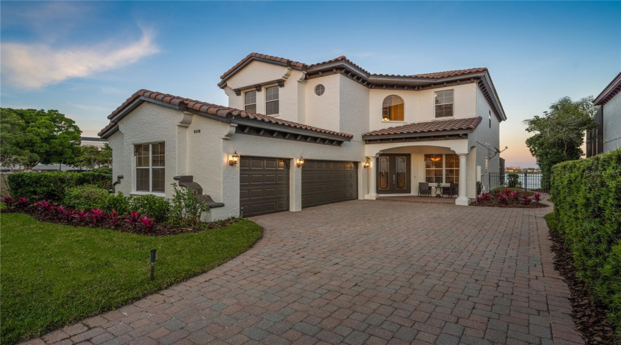 ORLANDO, Florida 32836, 4 Bedrooms Bedrooms, ,4 BathroomsBathrooms,Residential,For Sale,VIA ROSA,0,MFRO6389505