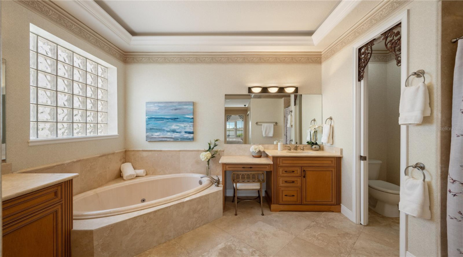 ORLANDO, Florida 32836, 4 Bedrooms Bedrooms, ,4 BathroomsBathrooms,Residential,For Sale,VIA ROSA,0,MFRO6389505