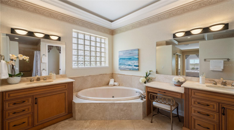 ORLANDO, Florida 32836, 4 Bedrooms Bedrooms, ,4 BathroomsBathrooms,Residential,For Sale,VIA ROSA,0,MFRO6389505