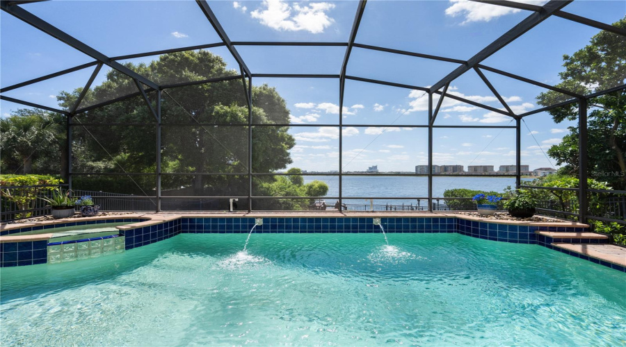 ORLANDO, Florida 32836, 4 Bedrooms Bedrooms, ,4 BathroomsBathrooms,Residential,For Sale,VIA ROSA,0,MFRO6389505