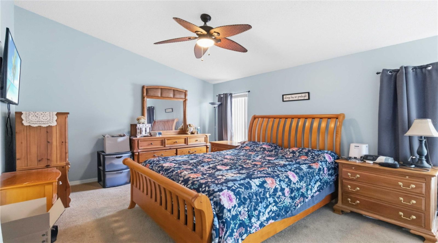 KISSIMMEE, Florida 34747, 4 Bedrooms Bedrooms, ,3 BathroomsBathrooms,Residential,For Sale,ONEIDA,0,MFRS5145194